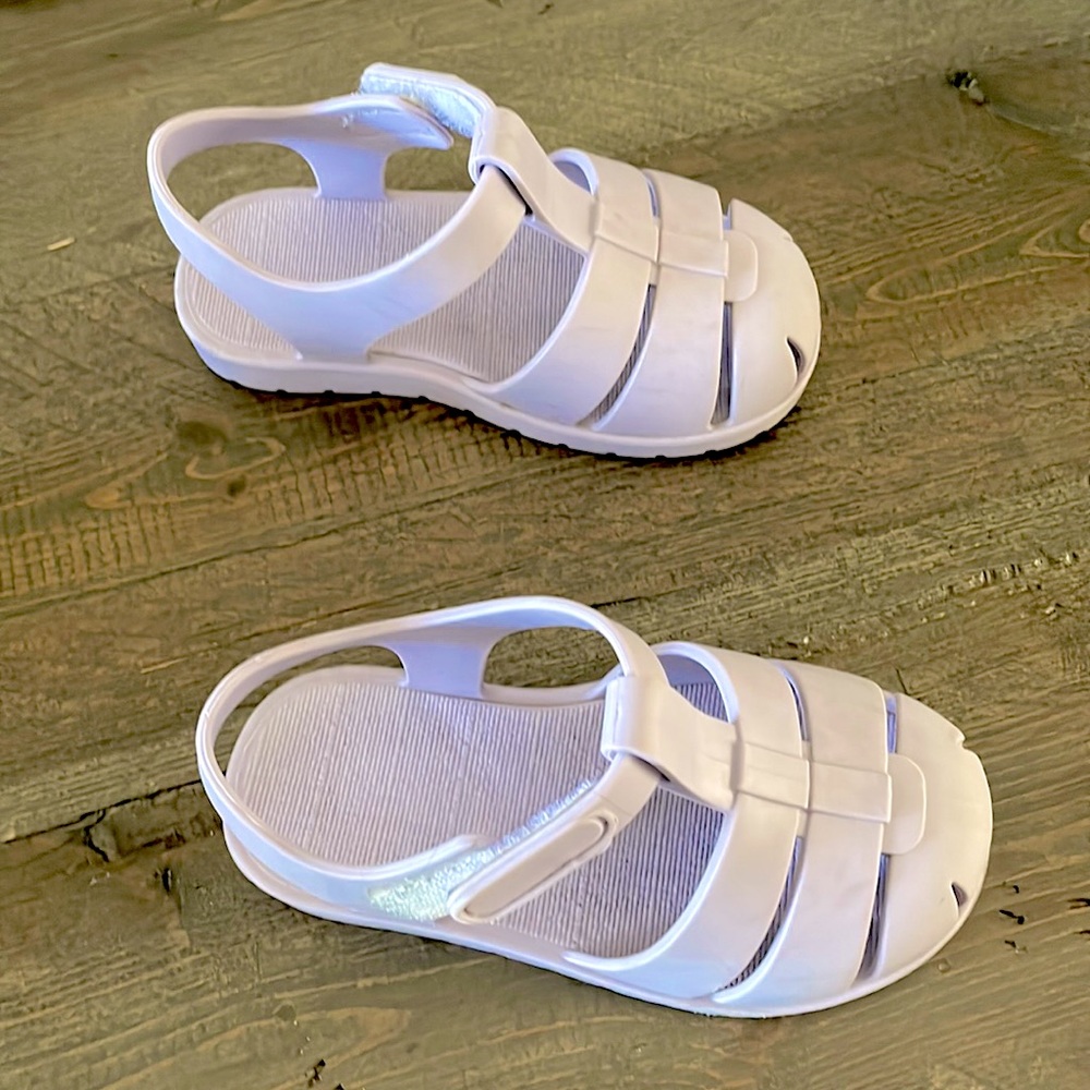Zara rubber cage sandals in lilac, size 22
